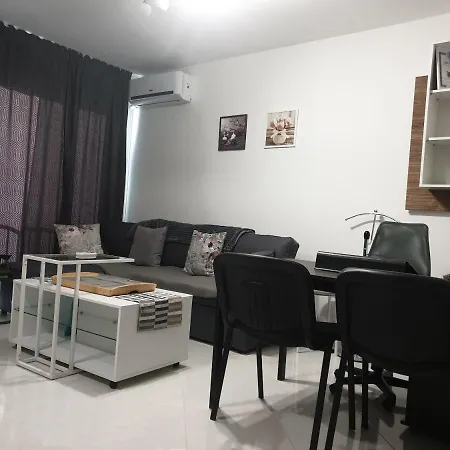 New The Twins Two-bedroom, 5 At 15 Tsani Ginchev Street, Floor 3 * ヴァルナ