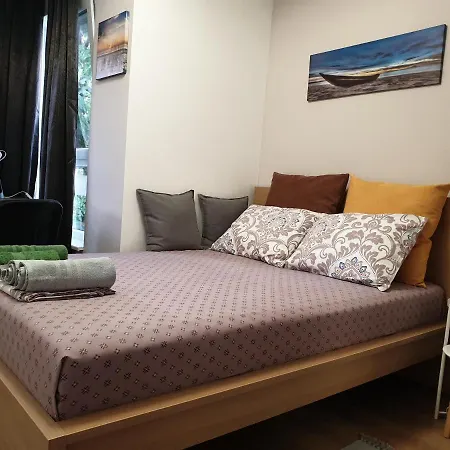 New The Twins Two-bedroom, 5 At 15 Tsani Ginchev Street, Floor 3 アパート