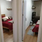 New The Twins Two-bedroom, 5 At 15 Tsani Ginchev Street, Floor 3 Apartmán