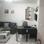 Apartmán New The Twins Two-bedroom, 5 At 15 Tsani Ginchev Street, Floor 3