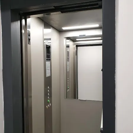 Daire New The Twins Two-bedroom, 5 At 15 Tsani Ginchev Street, Floor 3 *