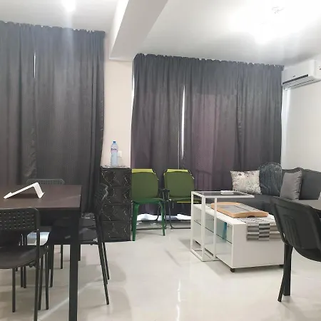 Apartman New The Twins Two-bedroom, 5 At 15 Tsani Ginchev Street, Floor 3 *